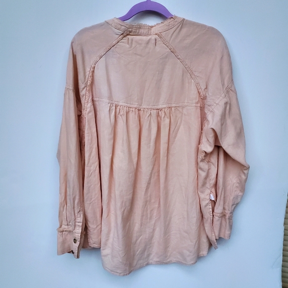 FREE People Linen Blend Soft Beige Pink Top Hi Low Button - Picture 4 of 11